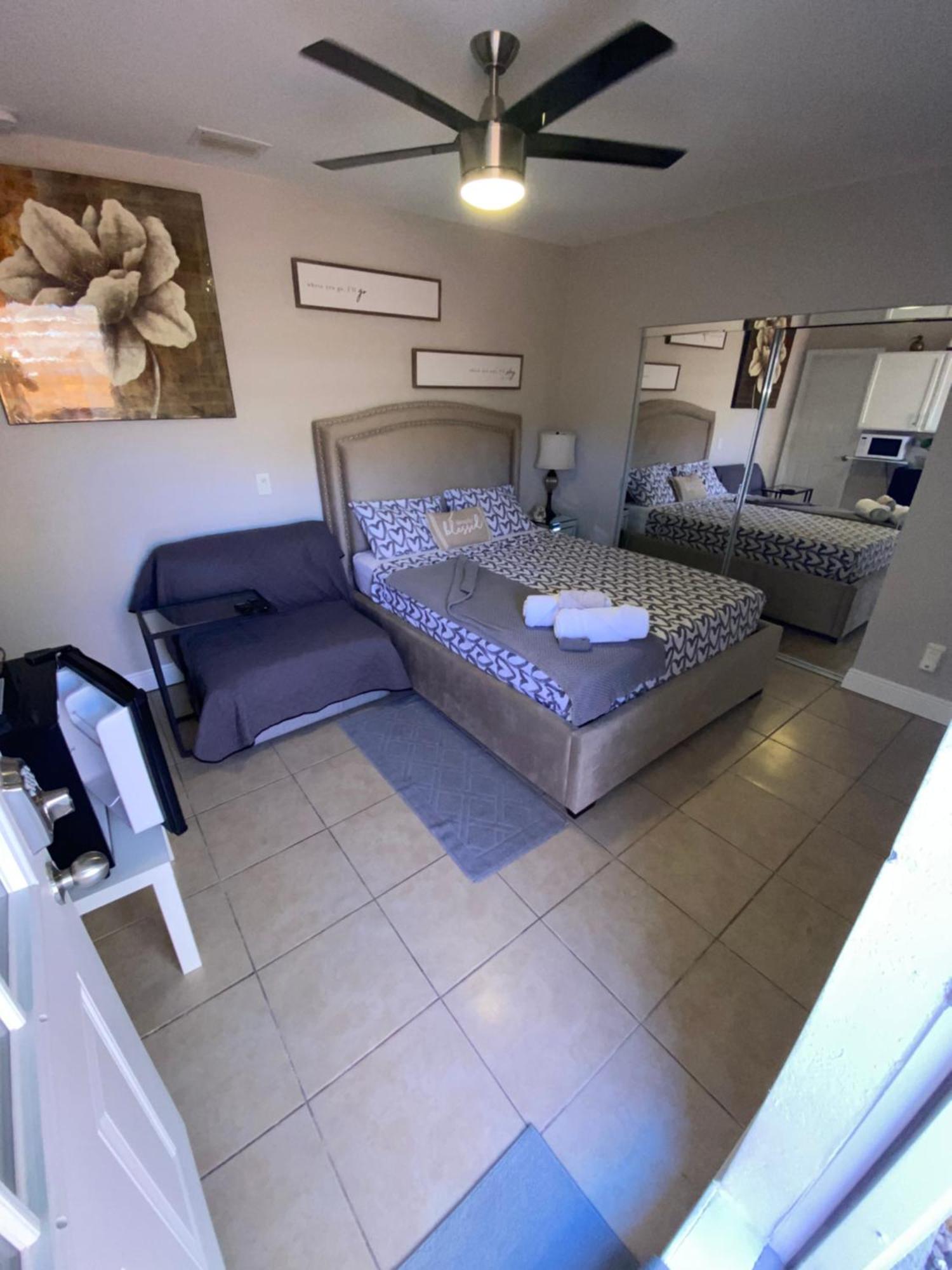Luxurious Cozy Studio. Tampa Esterno foto